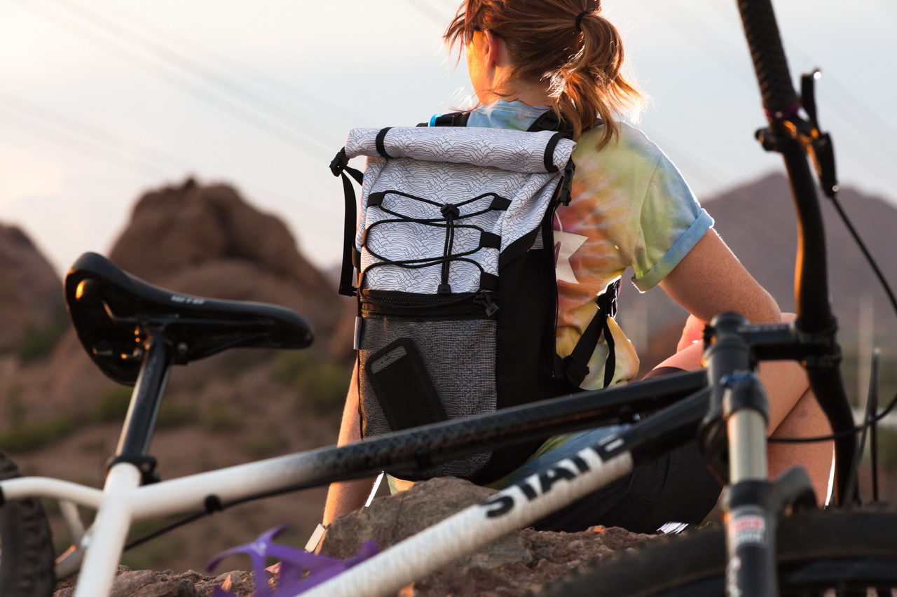 state_bicycle_co_road_runner_pulsar_SED_hydration_pack_9